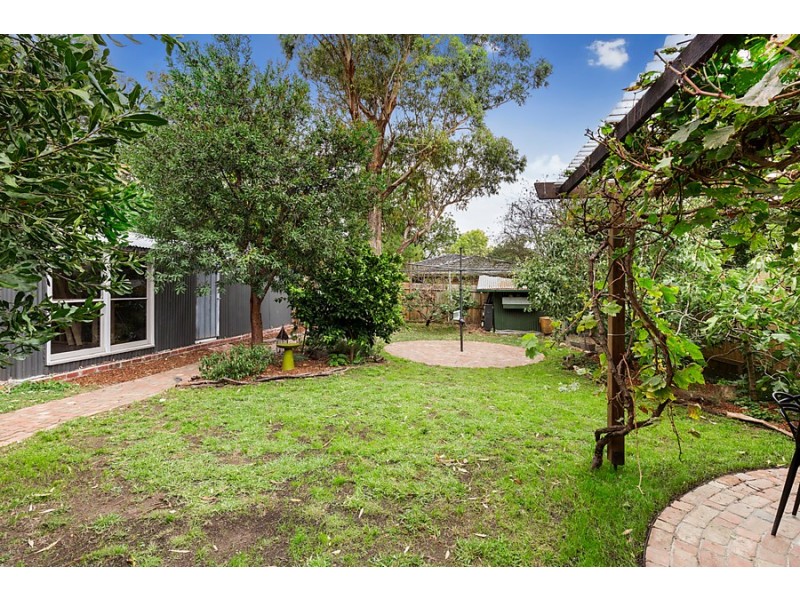 18 Main Street, Blackburn VIC 3130
