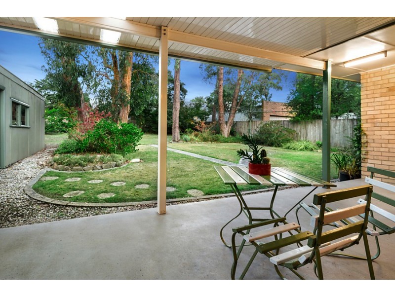 7 Linlithgow Street, Mitcham VIC 3132