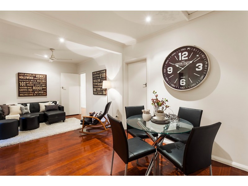 13 Crest Grove, Nunawading VIC 3131