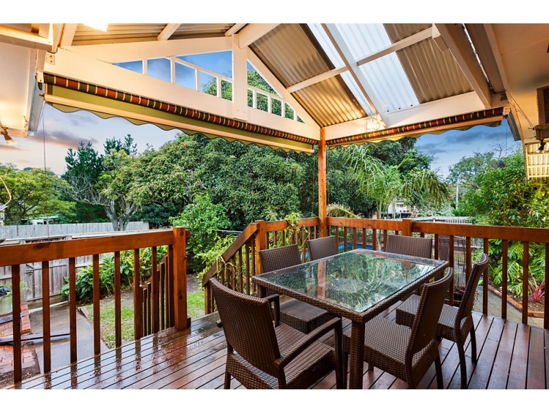 13 Crest Grove, Nunawading VIC 3131