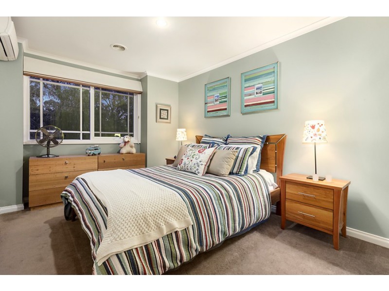 4/1 Scarlet Oak Court, Blackburn South VIC 3130