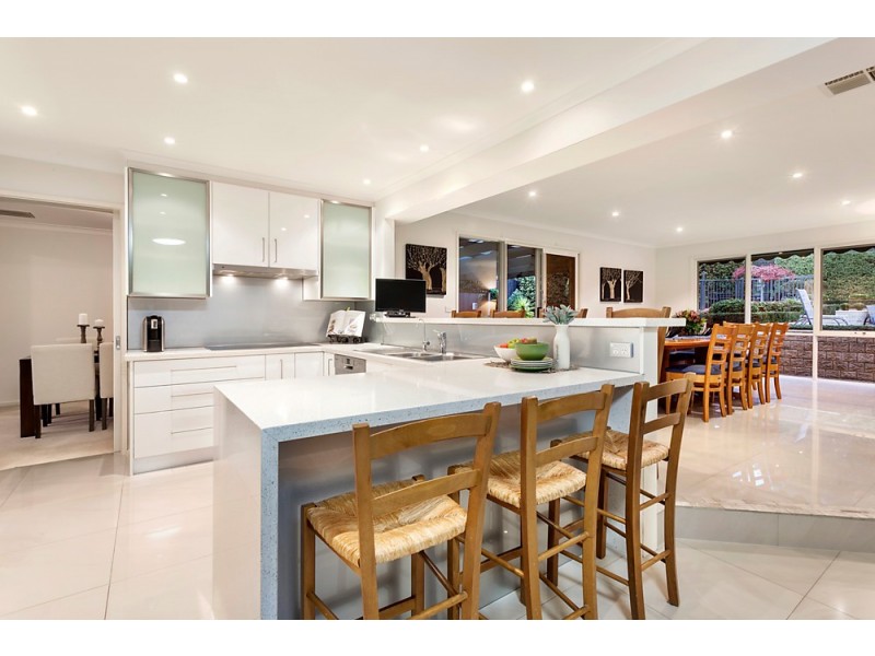 6 Crockerton Court, Blackburn South VIC 3130