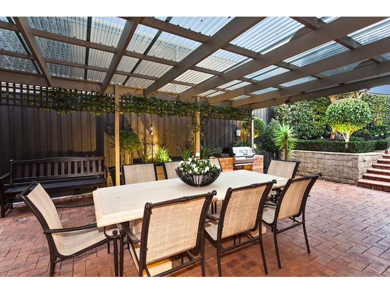 6 Crockerton Court, Blackburn South VIC 3130