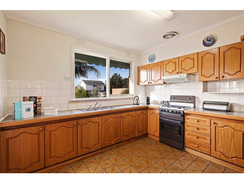 13 Box Avenue, Forest Hill VIC 3131