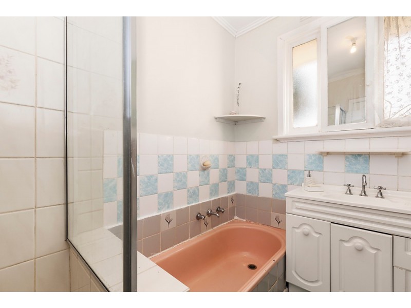 13 Box Avenue, Forest Hill VIC 3131
