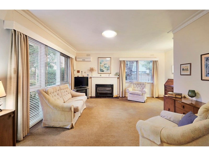 32 Dorothy Street, Burwood East VIC 3151