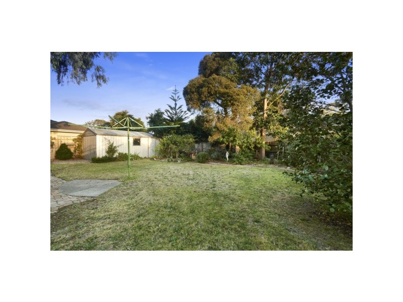 32 Dorothy Street, Burwood East VIC 3151