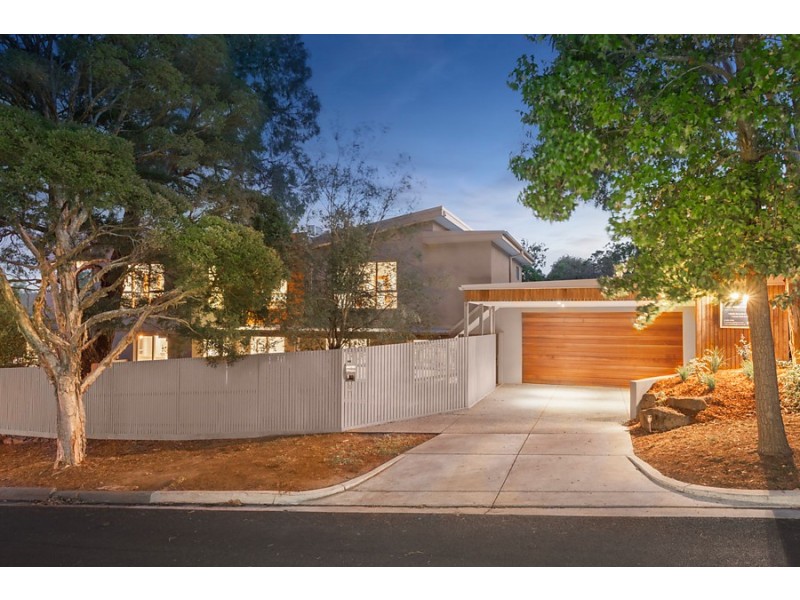 8 Buronga Avenue, Ringwood East VIC 3135