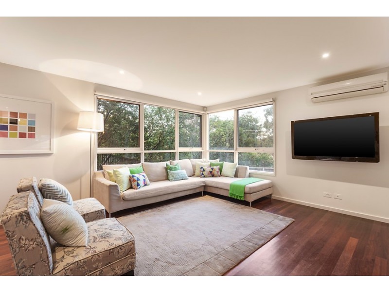 8 Buronga Avenue, Ringwood East VIC 3135