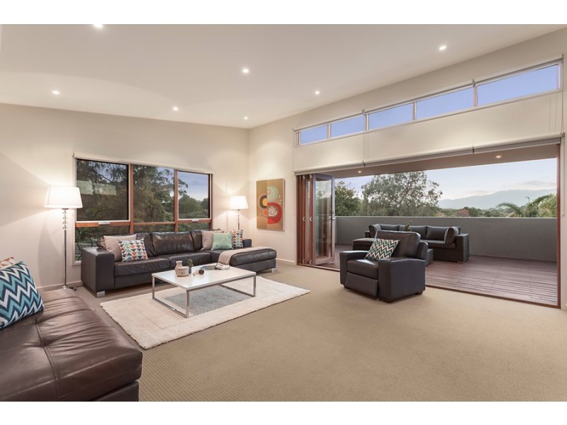 8 Buronga Avenue, Ringwood East VIC 3135