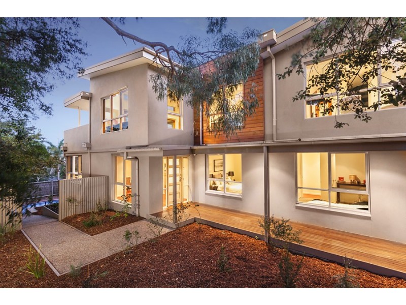 8 Buronga Avenue, Ringwood East VIC 3135