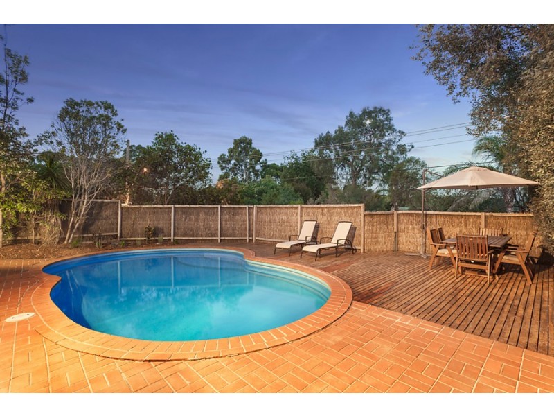 8 Buronga Avenue, Ringwood East VIC 3135