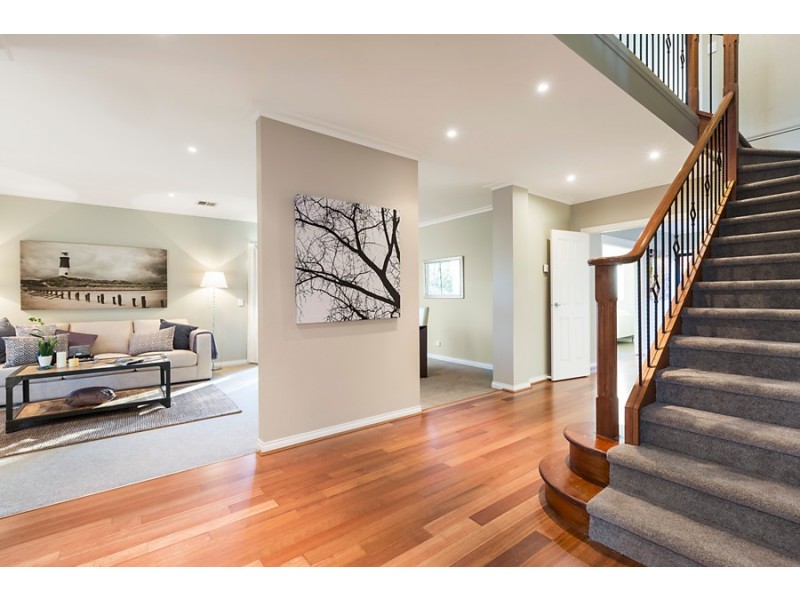 23 Dudley Street, Mitcham VIC 3132