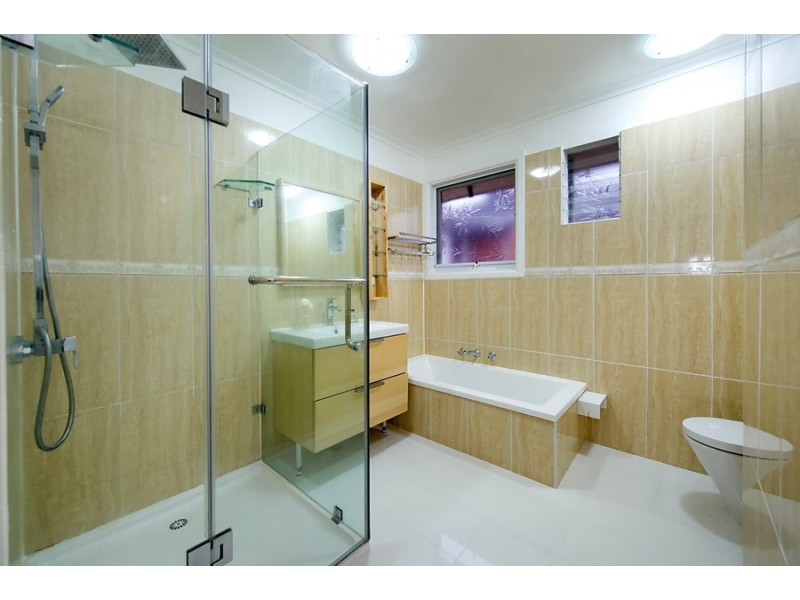 53 Morrie Crescent, Blackburn North VIC 3130