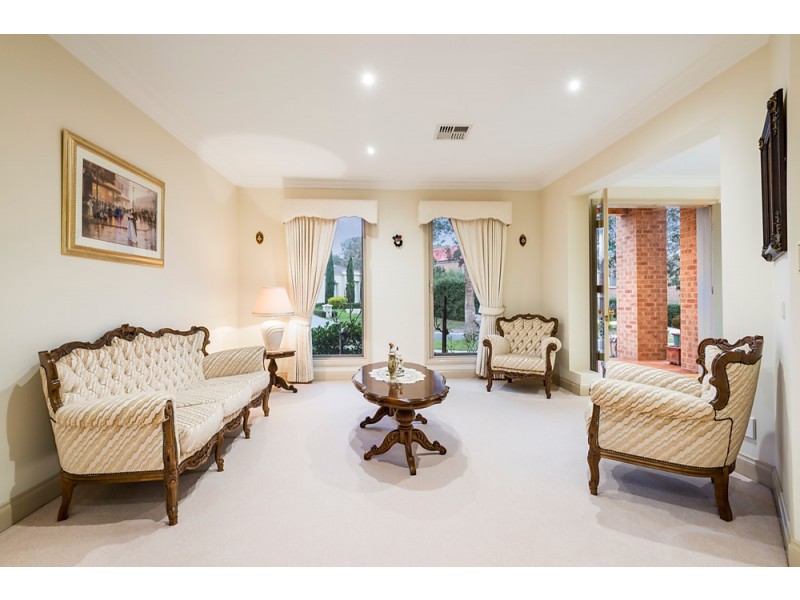 6 Minkell Court, Wantirna VIC 3152