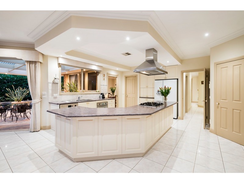 6 Minkell Court, Wantirna VIC 3152