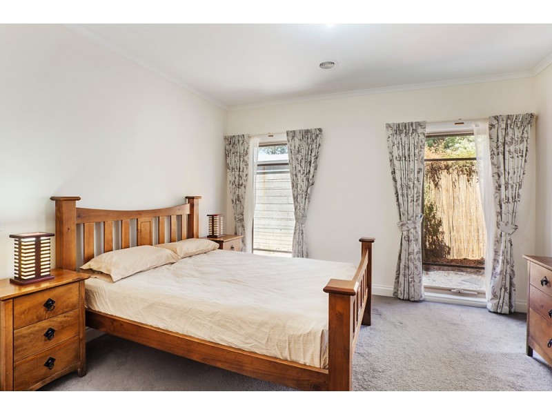 2/16 Merle Street, Blackburn North VIC 3130