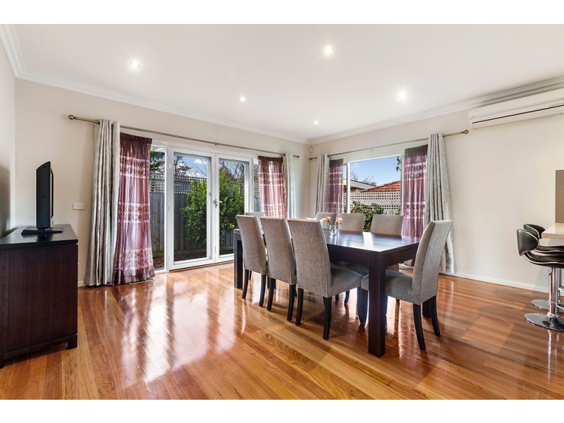 2/200 Springfield Road, Blackburn VIC 3130