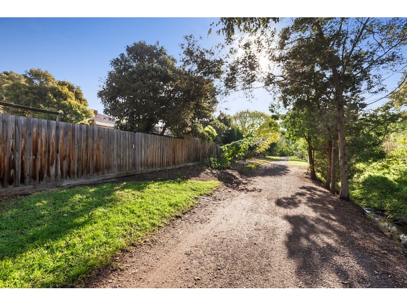 25 Tasman Avenue, Nunawading VIC 3131