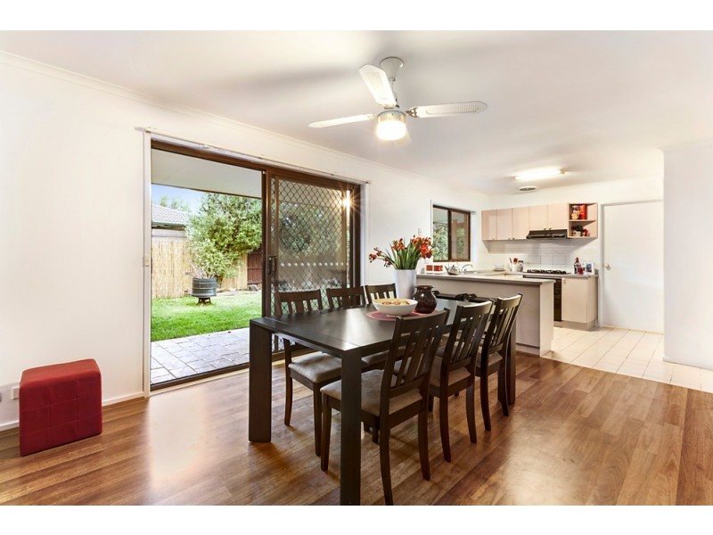 8 Stephanie Close, Ferntree Gully VIC 3156