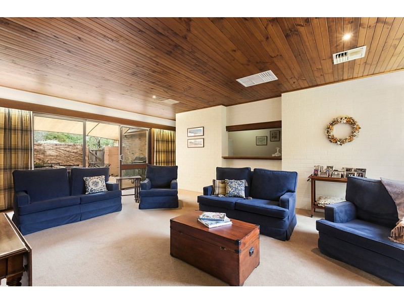 1 Diana Drive, Blackburn North VIC 3130