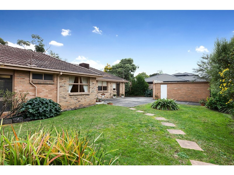 1 Diana Drive, Blackburn North VIC 3130