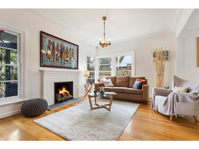 25 Beverley Crescent, Blackburn VIC 3130