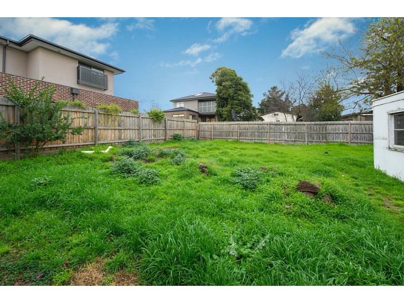 30 Canterbury Road, Blackburn South VIC 3130