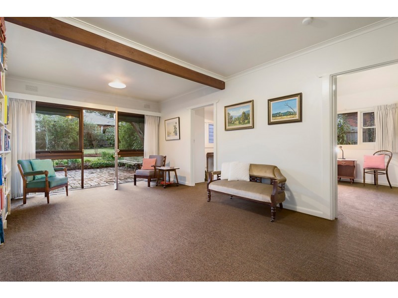 14 Oliver Avenue, Blackburn VIC 3130