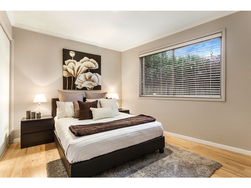 34 Hunter Drive, Blackburn South VIC 3130