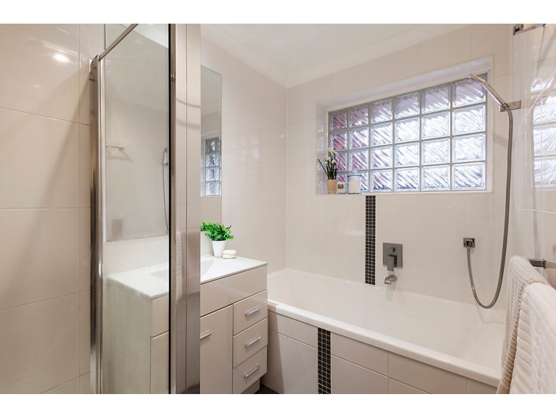2/14-16 Masons  Road, Blackburn VIC 3130