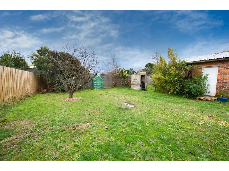 1 Cornfield Grove, Box Hill South VIC 3128