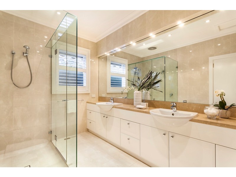 37 Owen Street, Mitcham VIC 3132