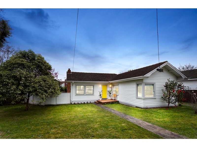 47 Rosstrevor Crescent, Mitcham VIC 3132