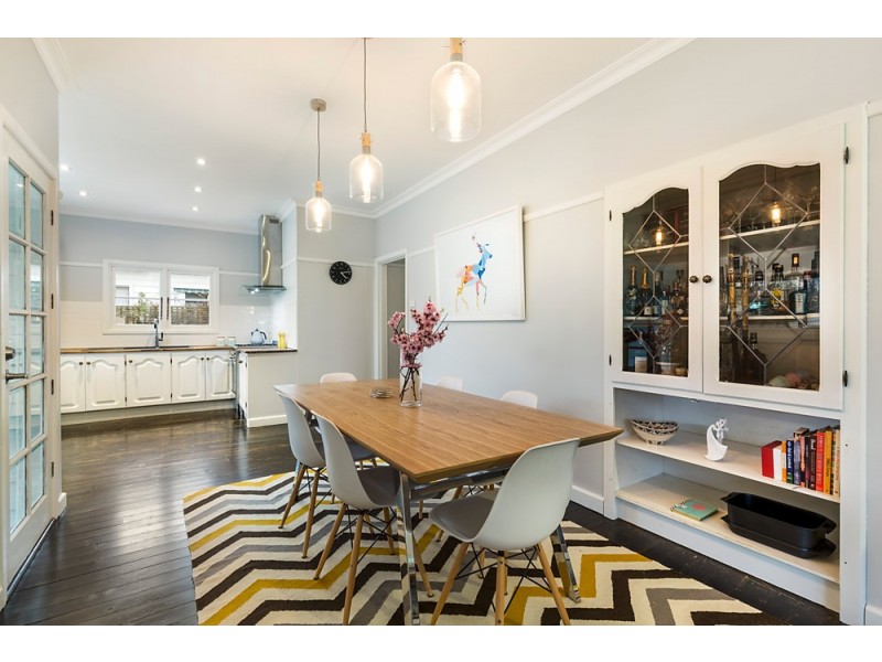 47 Rosstrevor Crescent, Mitcham VIC 3132