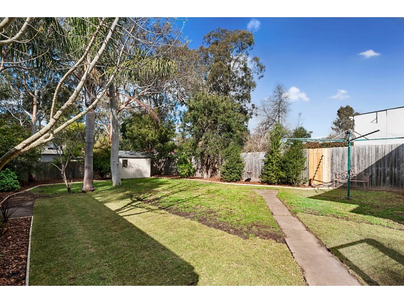 21 Lalwa Street, Blackburn VIC 3130