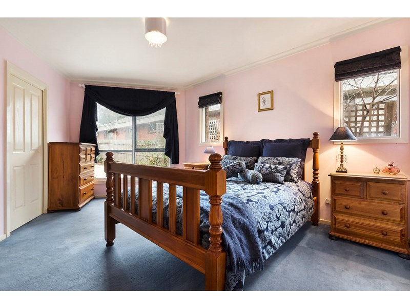 2 Granya Court, Blackburn South VIC 3130