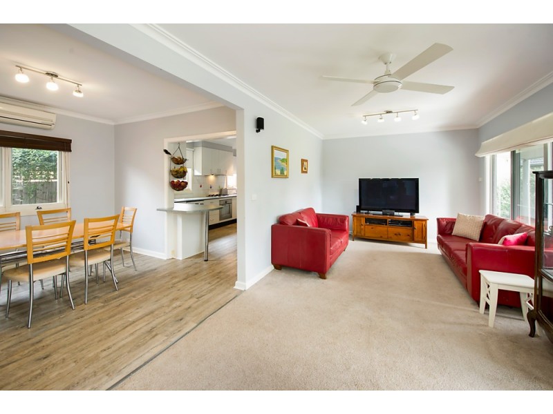 6 Rialton Avenue, Blackburn North VIC 3130