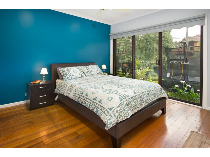 6 Rialton Avenue, Blackburn North VIC 3130