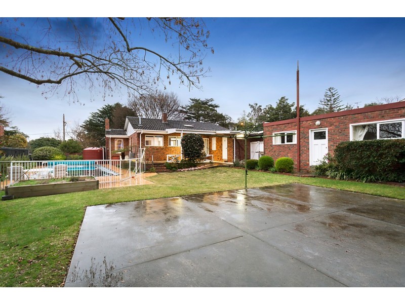 69 Blackburn Road, Blackburn VIC 3130