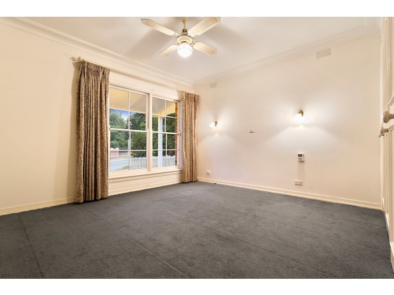 69 Blackburn Road, Blackburn VIC 3130