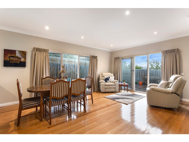 2/8 Milne  Street, Mitcham VIC 3132