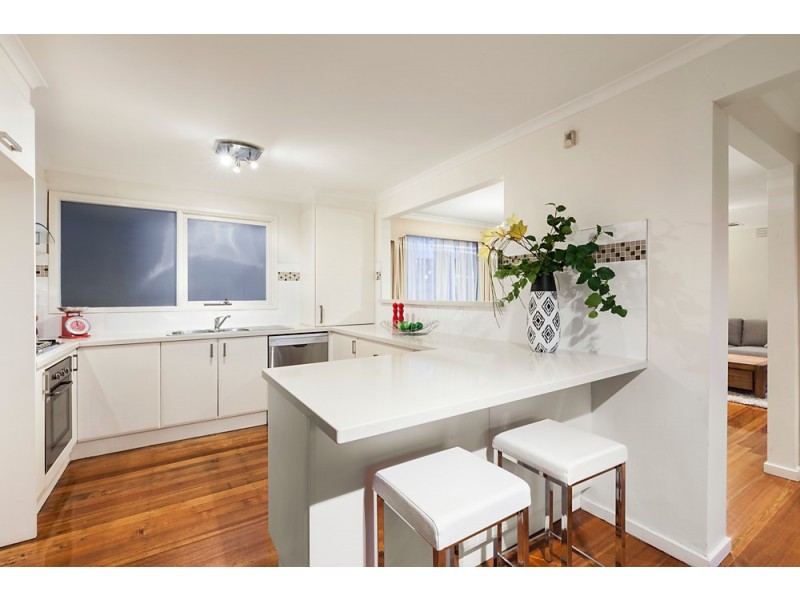 8 Manhattan Square, Vermont VIC 3133