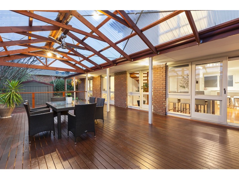8 Manhattan Square, Vermont VIC 3133