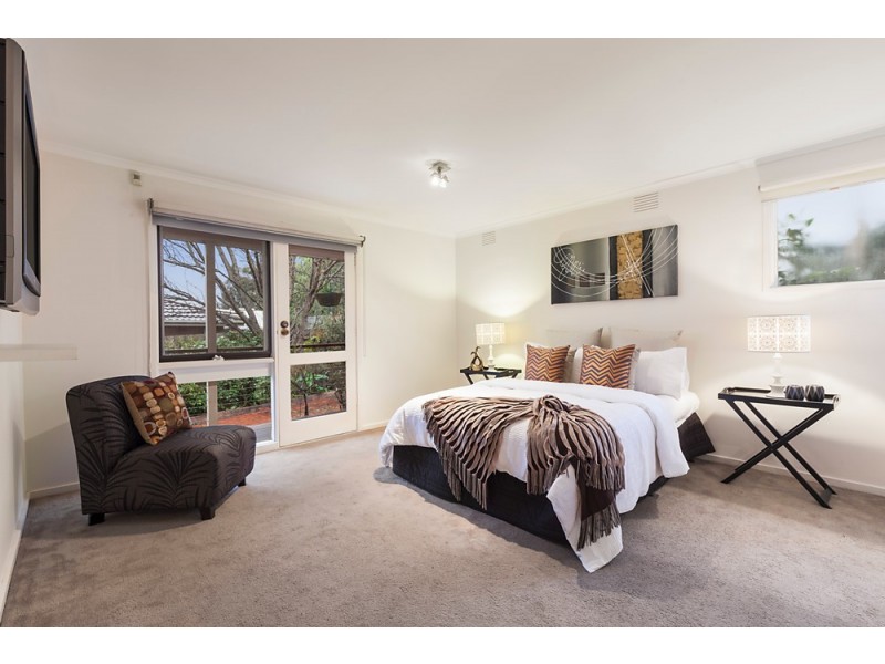 8 Manhattan Square, Vermont VIC 3133