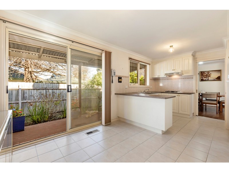 2/22 Kemps Street, Ringwood East VIC 3135