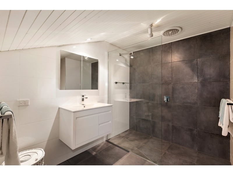 5 Thomas Street, Mitcham VIC 3132