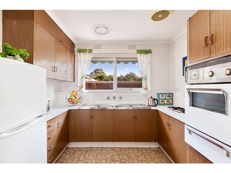 1/103 Central Road, Blackburn VIC 3130