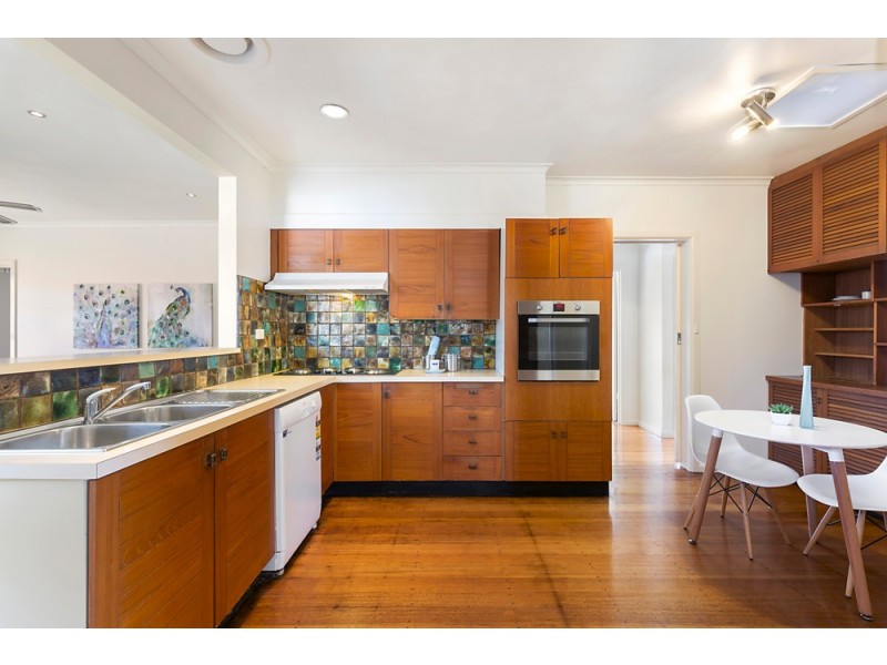 4 Avis Court, Forest Hill VIC 3131