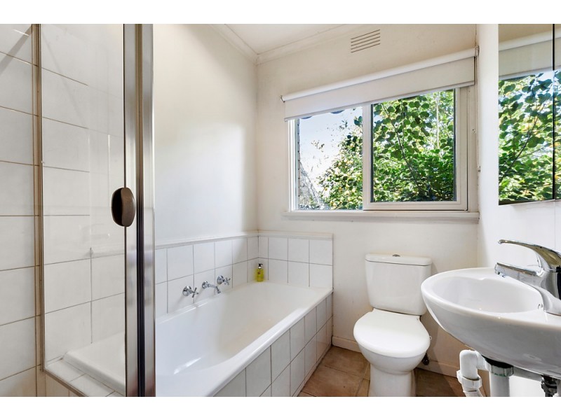 6 Irene Crescent, Mitcham VIC 3132